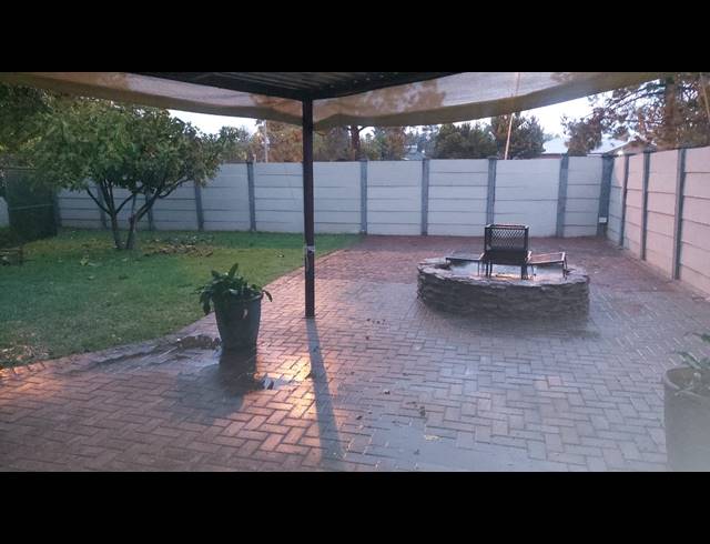 4 BEDROOM FREESTANDING TO LET IN WILGEHOF